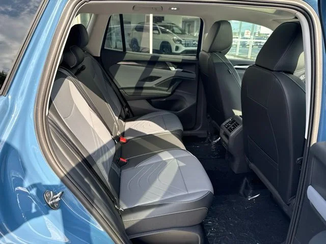 New 2026 Monterey Blue Pearl Volkswagen SE image 31