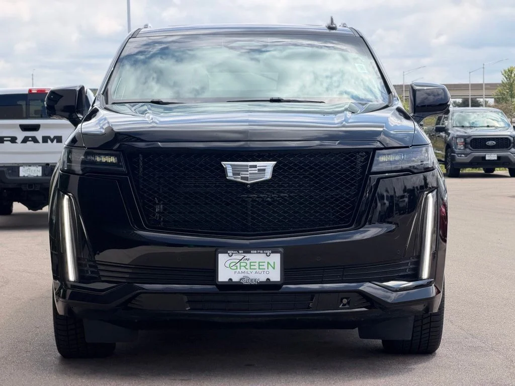 Used 2021 Black Cadillac Sport Platinum image 6