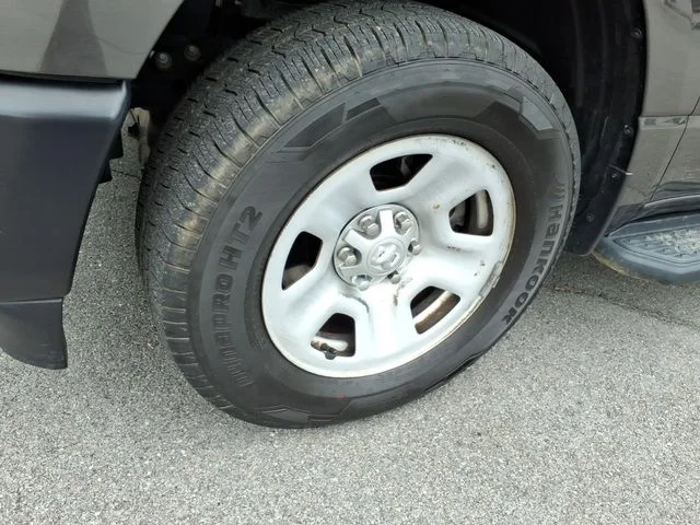 Used 2021 Gray Ram Tradesman image 12
