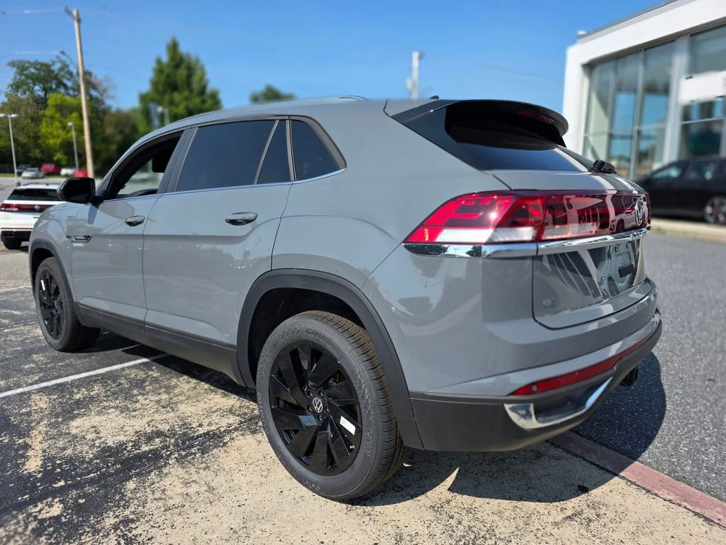 2026 Volkswagen Atlas Cross Sport SE w/Tech - Photo 6