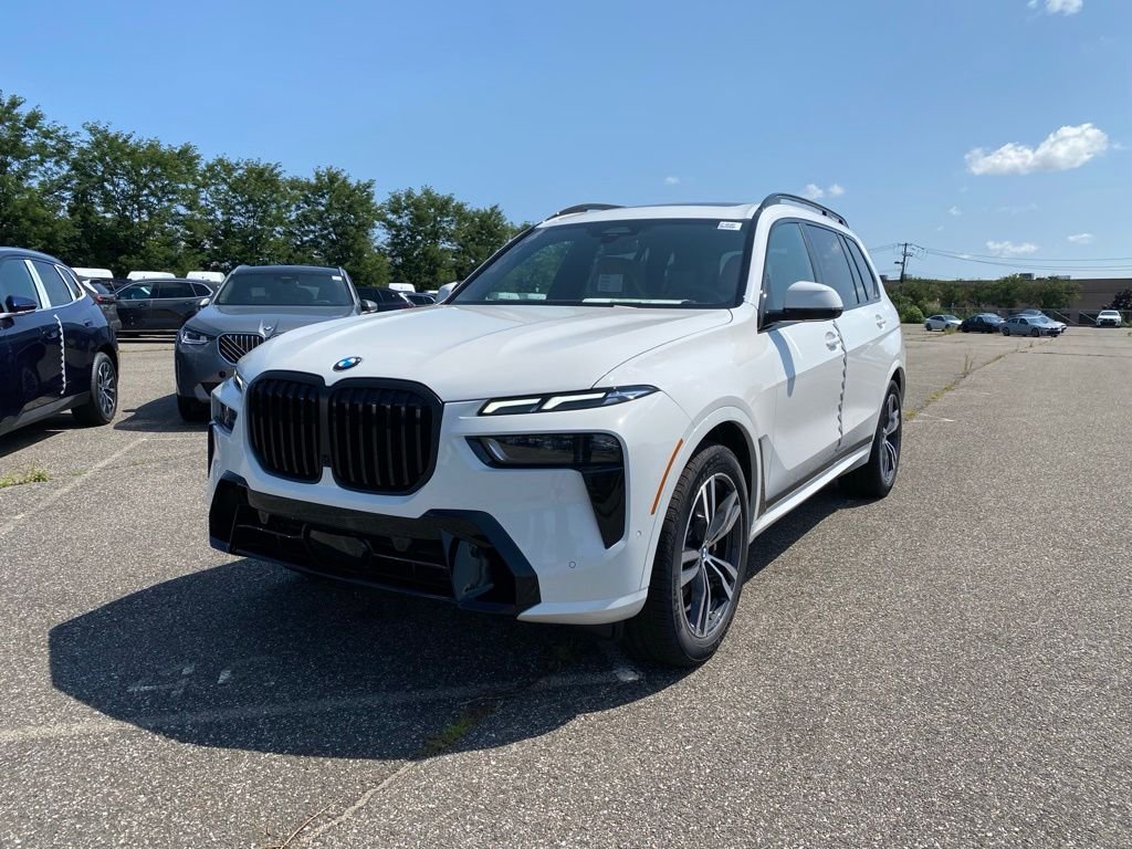 2027 BMW X7