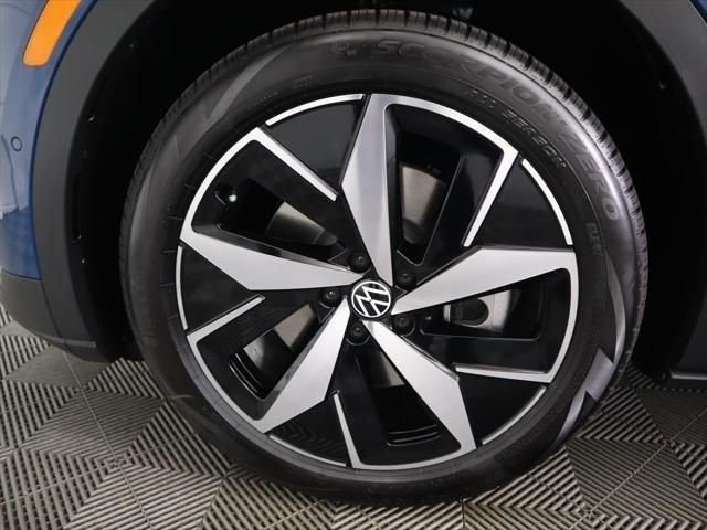New 2026 Mountain  Lake Blue Metallic Volkswagen Pro S image 31