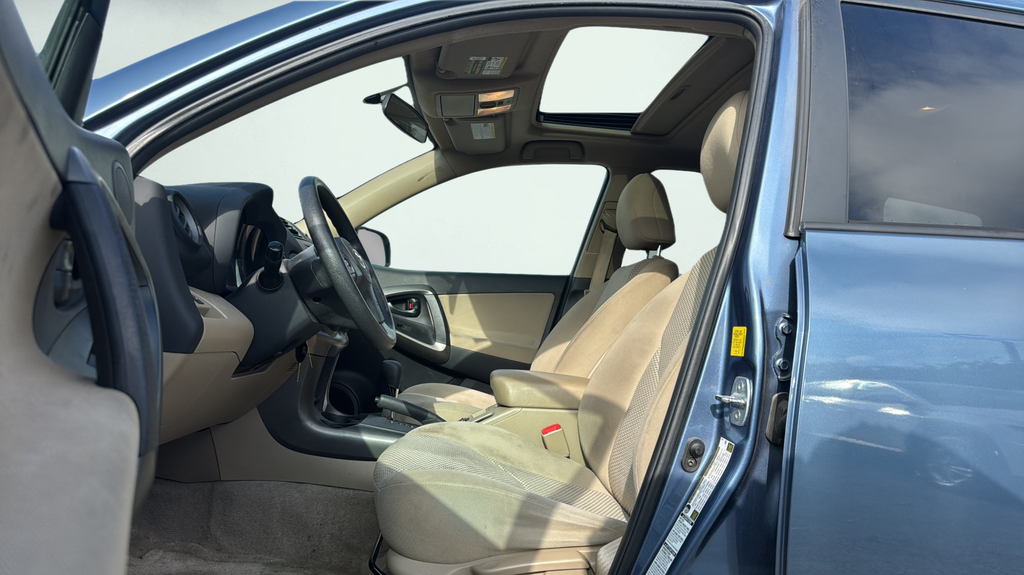 Used 2011 Blue Toyota Base image 16