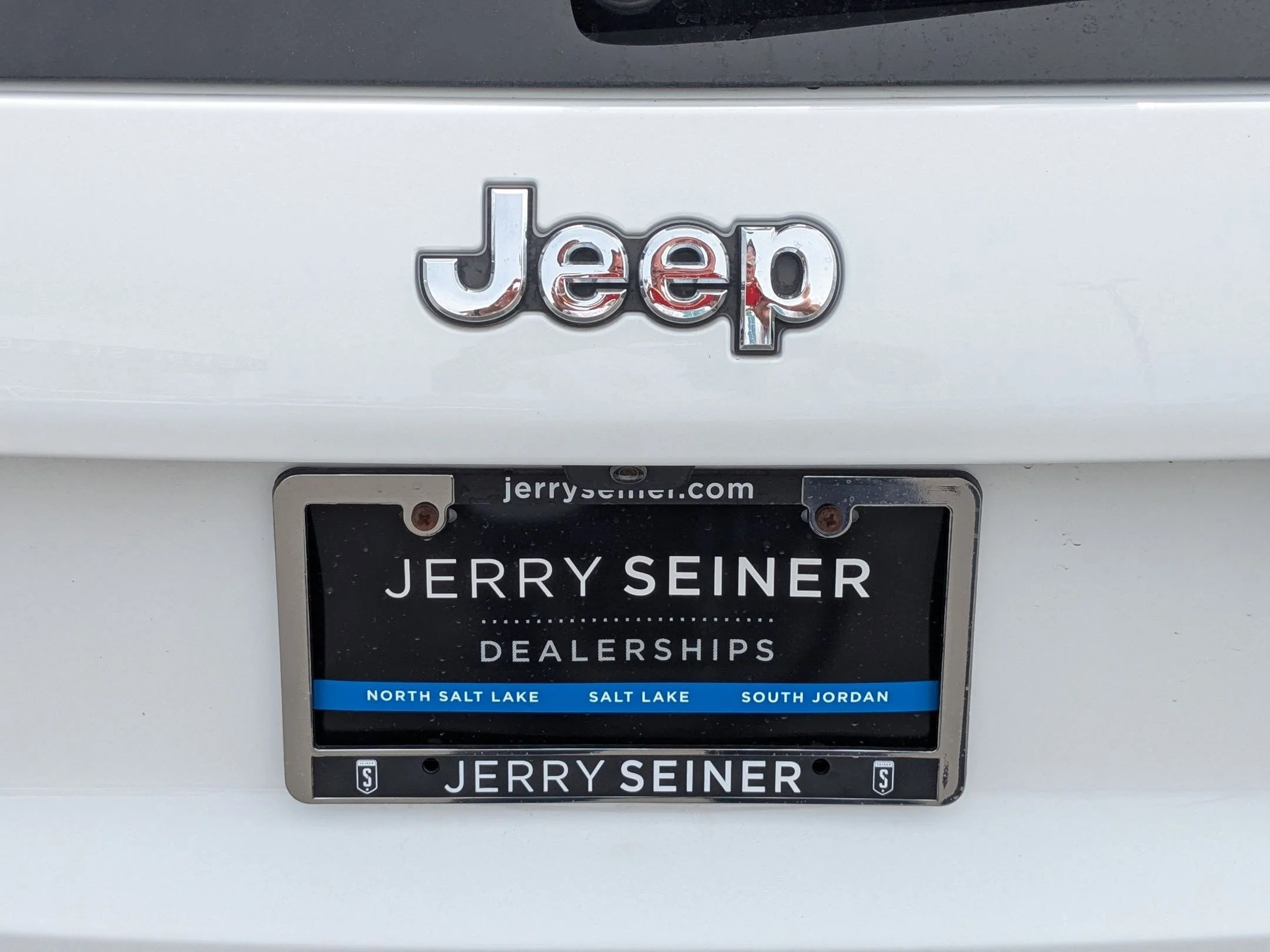 Used 2020 Bright White Clearcoat Jeep Limited image 14