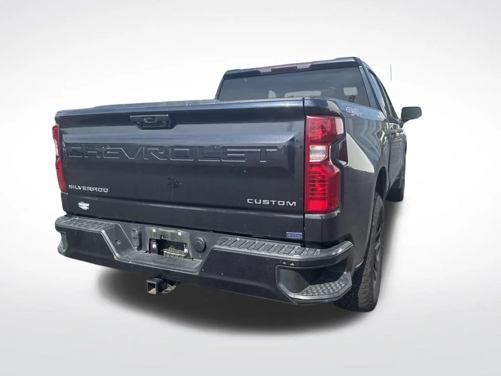 Used 2022 Gray Chevrolet Custom image 5