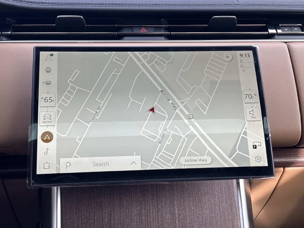 New  White Land Rover SE image 13