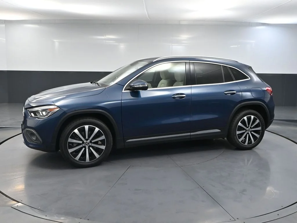Used 2022 Blue Mercedes-Benz GLA 250 image 7