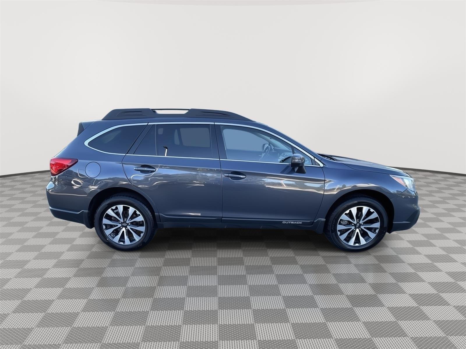 Used 2017 Carbide Gray Metallic Subaru Limited image 12