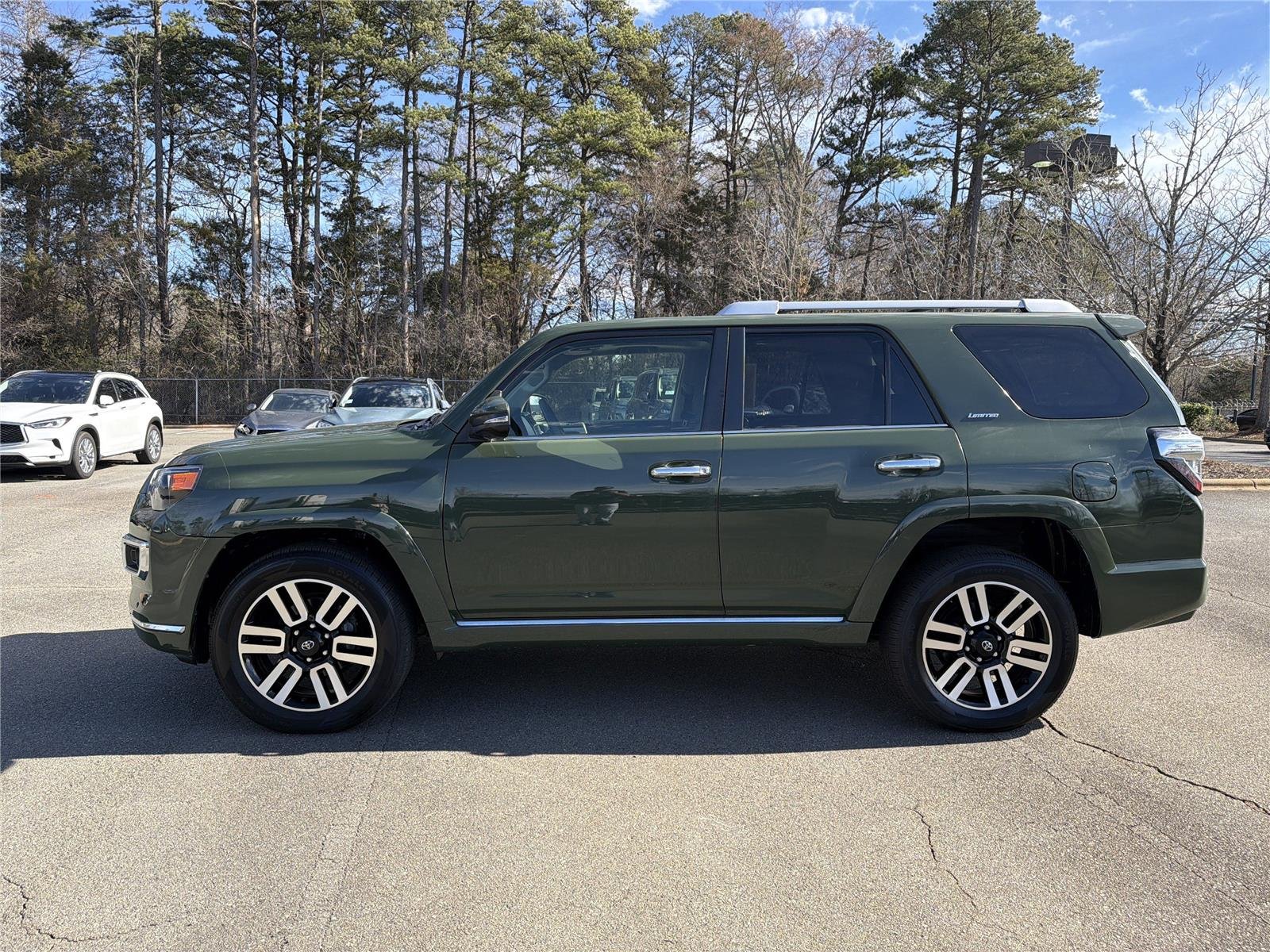 2022 Toyota 4Runner Limited - Photo 25