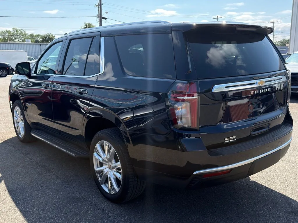 Used 2024 Blue Chevrolet High Country image 18