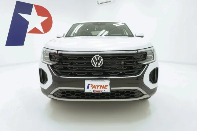 New 2026 Opal White Pearl Volkswagen 2.0T SE w/Technology image 2