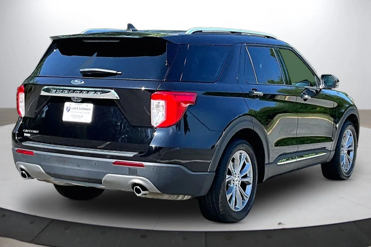 Certified Used 2022 Black Ford Limited image 9