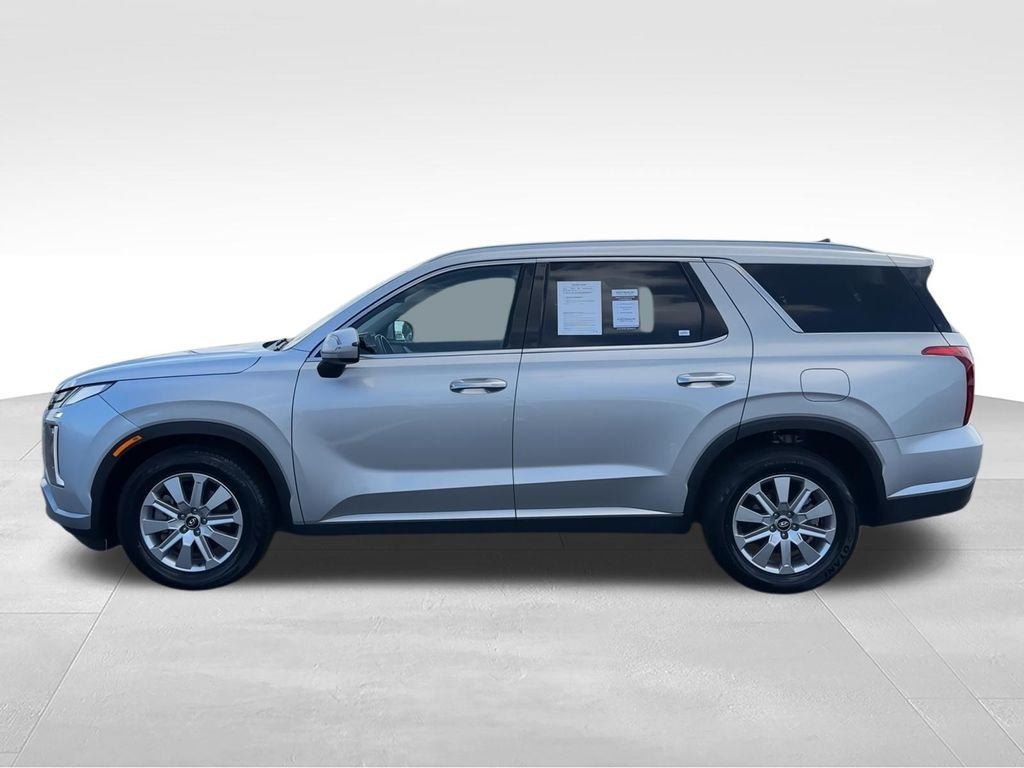 Used 2025 Silver Hyundai SEL image 5