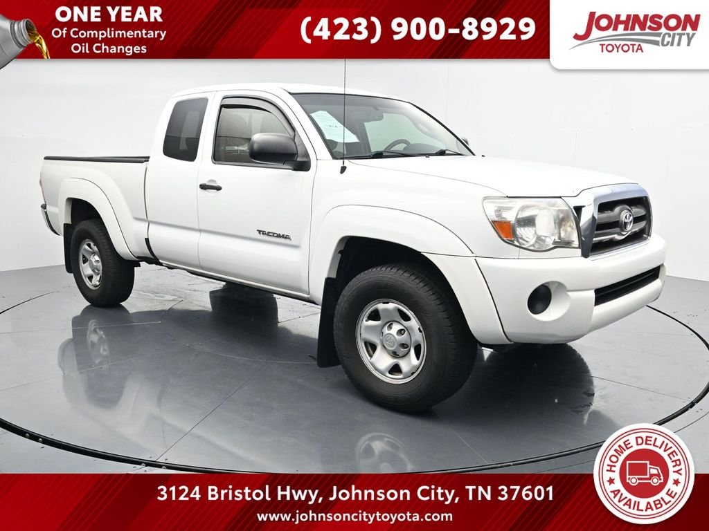 Used 2009 White Toyota PreRunner image 1