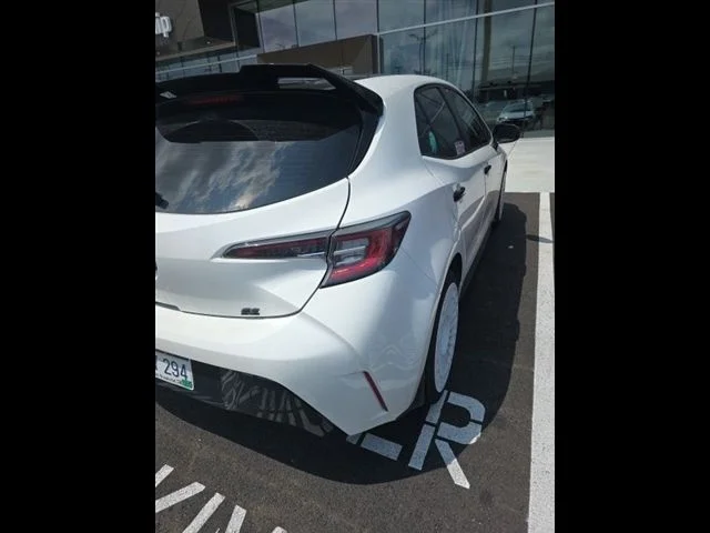 Used 2022 White Toyota SE Nightshade Edition image 21