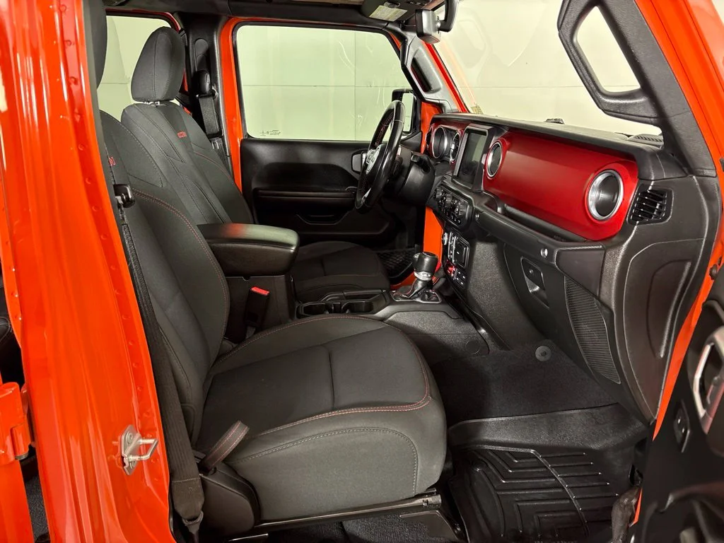 Used 2020 Orange Jeep Rubicon image 21