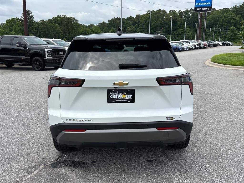 2026 Chevrolet Equinox LT - Photo 25