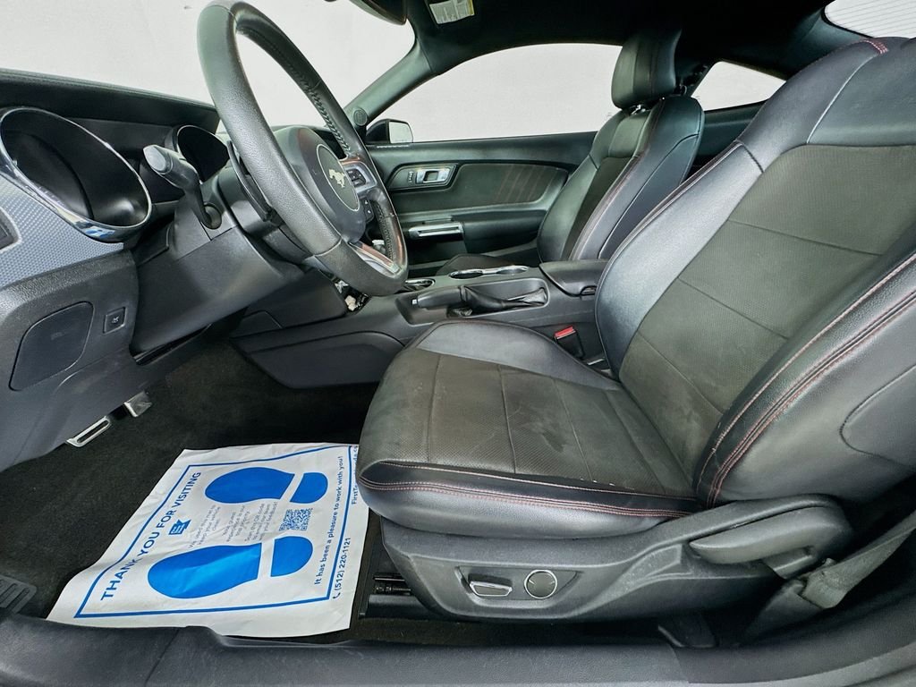 Used 2016 Oxford White Ford GT Premium image 26