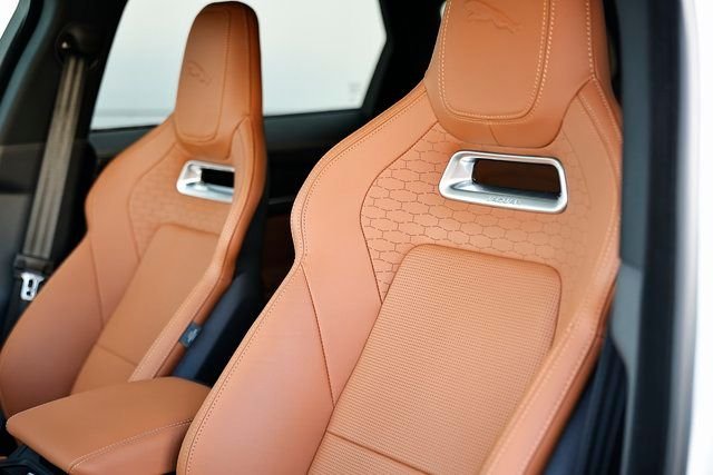 2026 Jaguar F-Pace R-Dynamic S - Photo 23