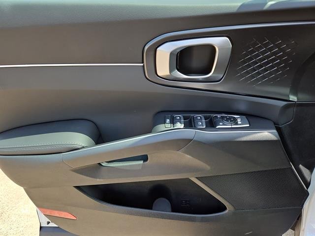 2025 Kia Sorento S - Photo 74