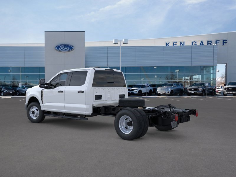 New 2026 Oxford White Ford XL image 4