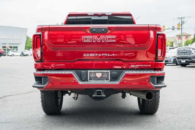 Used 2022 Cayenne Red GMC Denali image 6