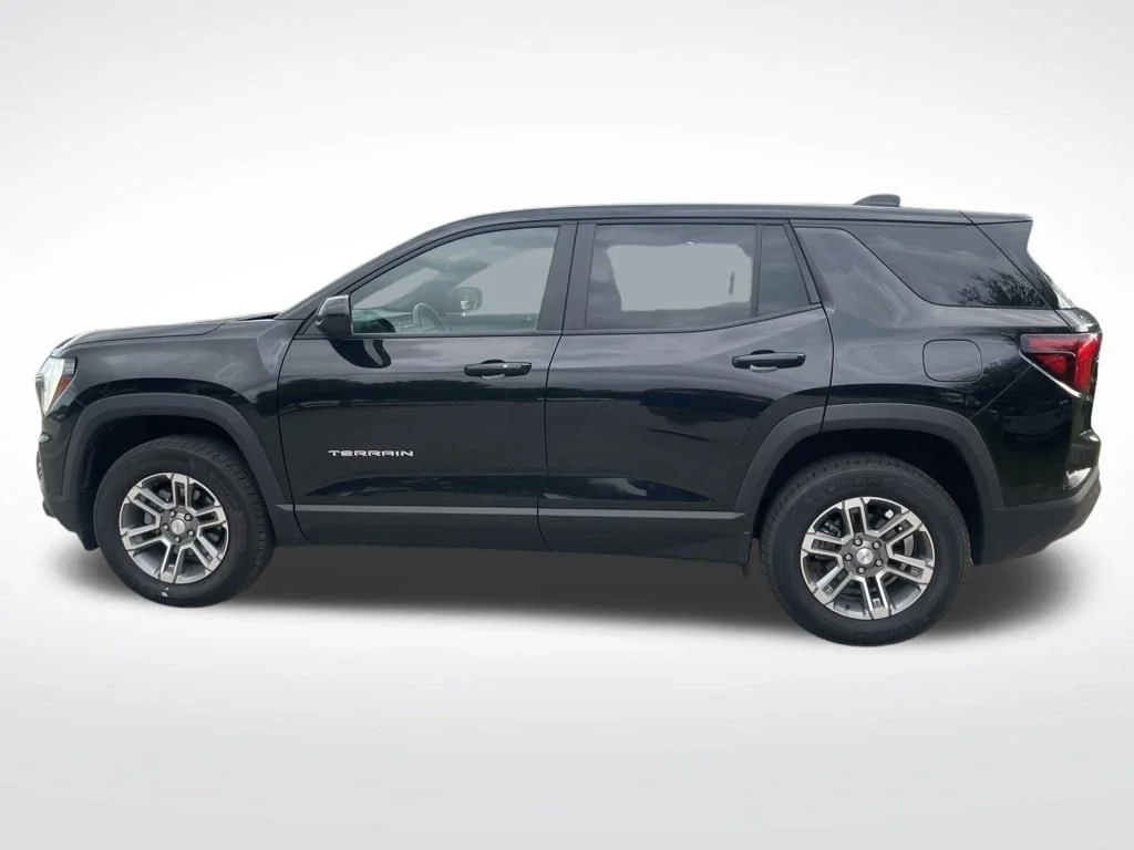 Used 2026 Ebony Twilight Metallic GMC Elevation image 8