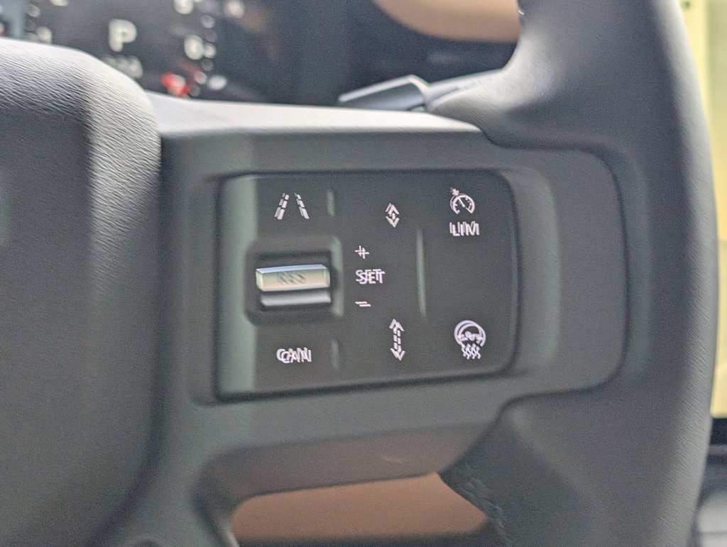 New 2026 Carpathian Grey Land Rover X-Dynamic SE image 29