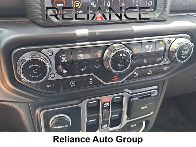 Used 2020 White Jeep Overland image 29