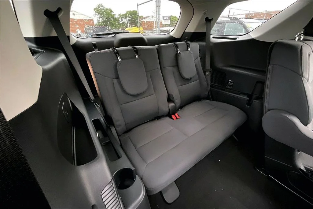 New 2026 Carbonized Gray Metallic Ford Active image 27