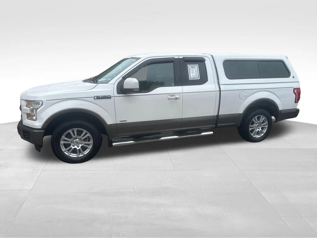 Used 2015  Ford Lariat image 5