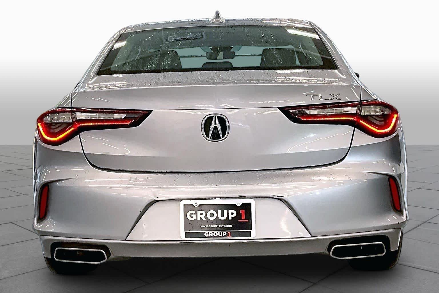 Used 2023 Lunar Silver Metallic Acura  image 5