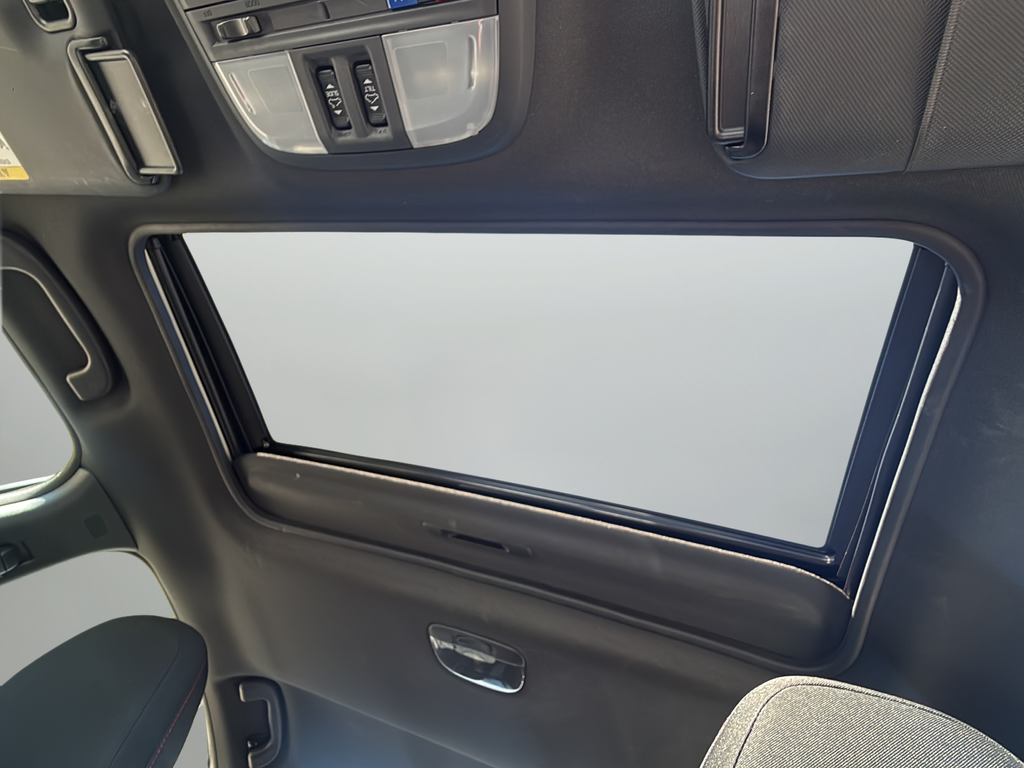 Used 2018 Gray Subaru 2.0i Sport image 12