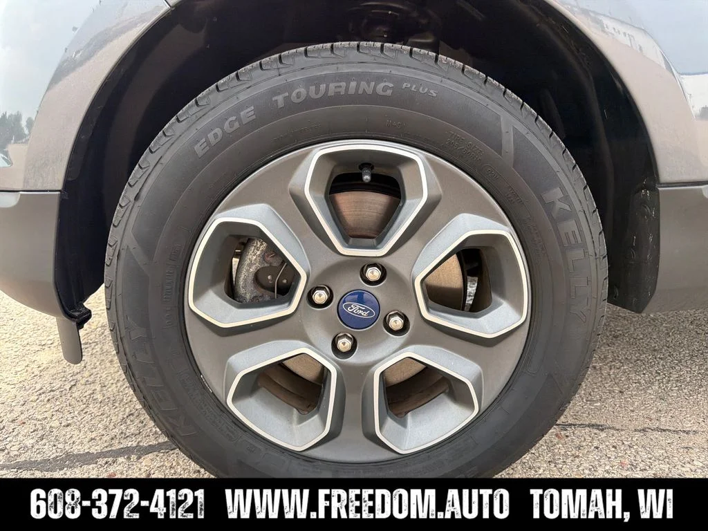 Used 2021  Ford S image 13