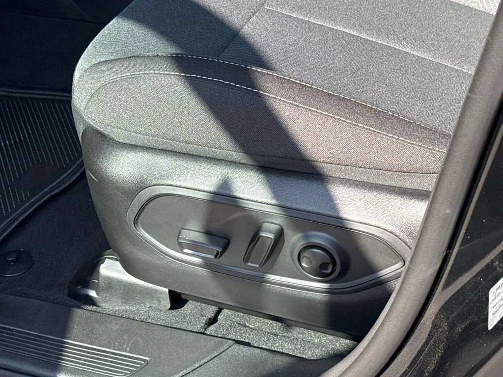 New 2026 Black Jeep Laredo image 22