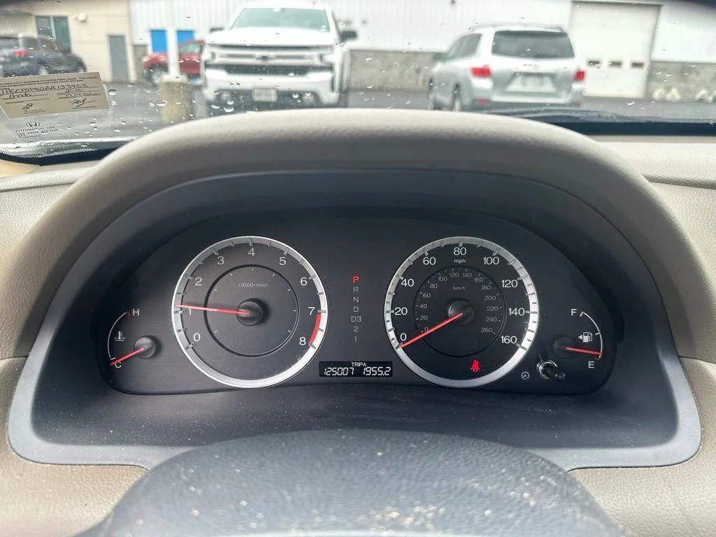 Used 2010 Taffeta White Honda EX-L image 22