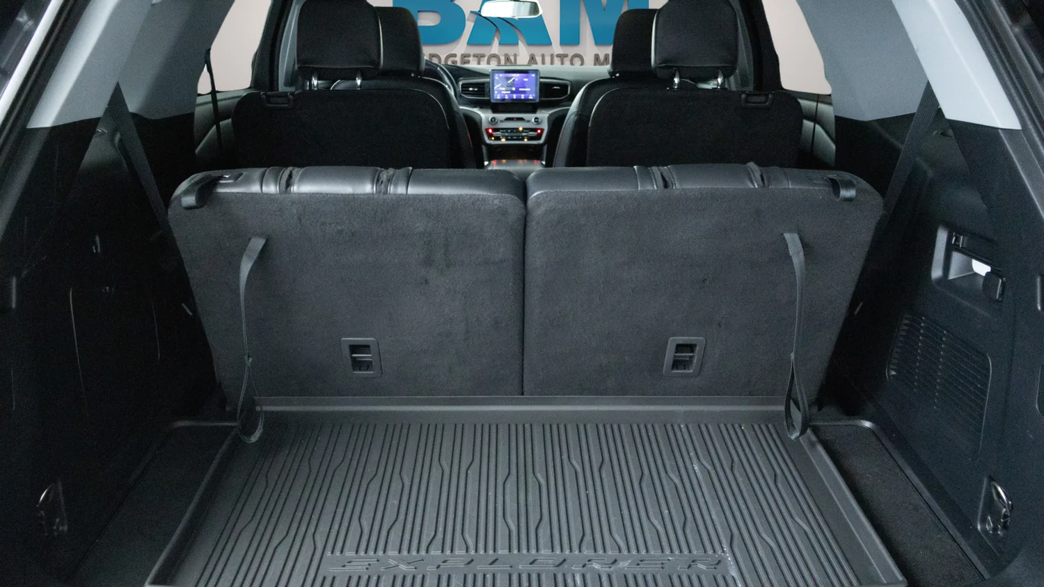 Used 2023 Gray Ford XLT image 29