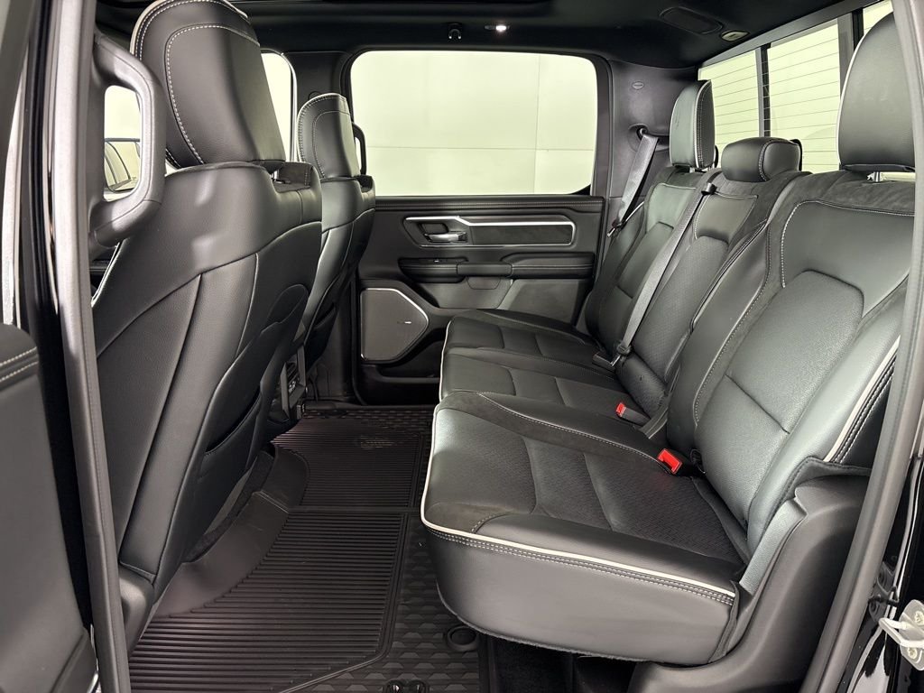 New 2026 Diamond Black Crystal Pearl-Coat Exterior Paint RAM Laramie image 28