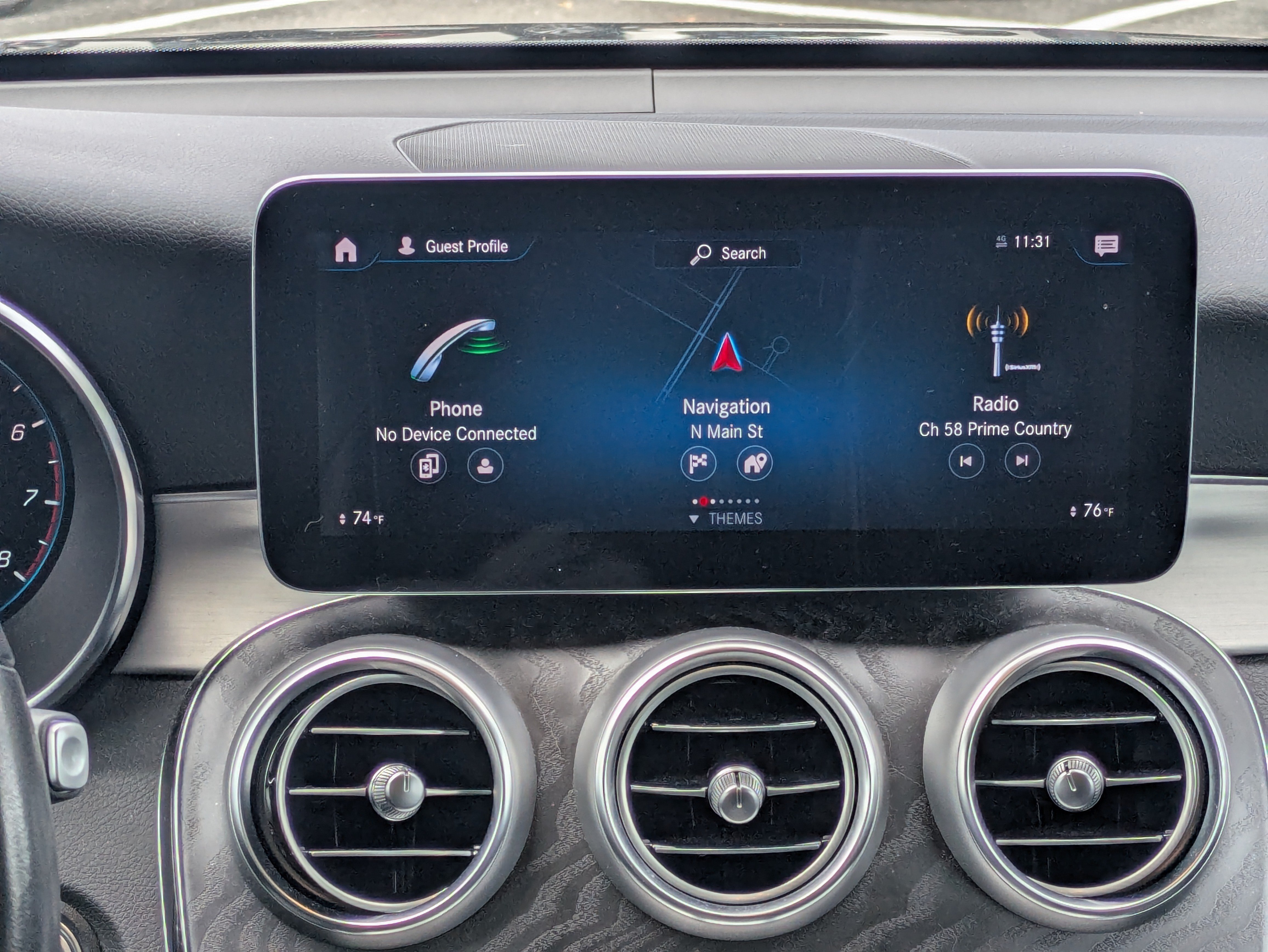 Certified Used 2022 Black Mercedes-Benz GLC 300 image 17