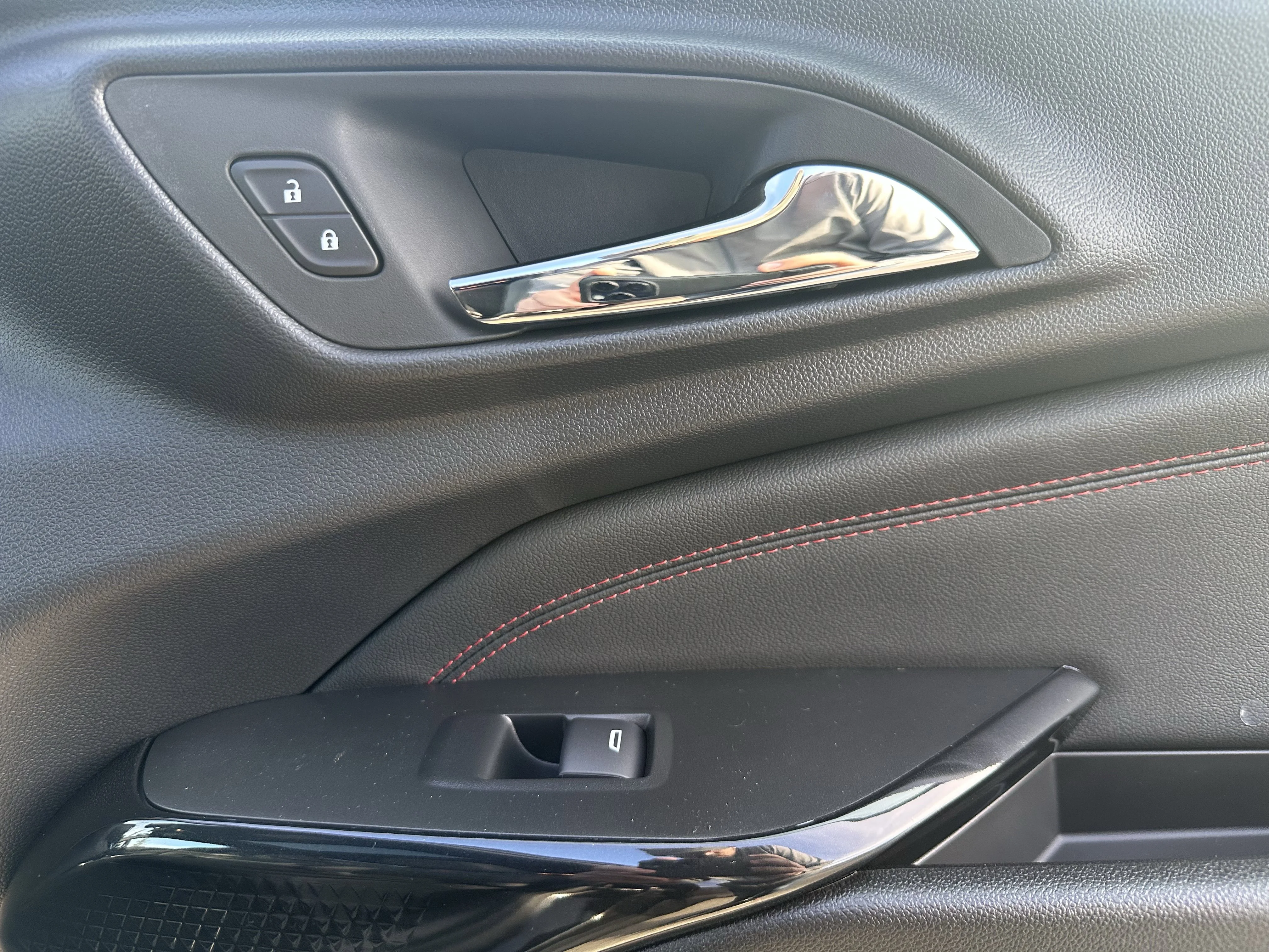 New 2026 Mosaic Black Metallic Chevrolet 2RS image 23