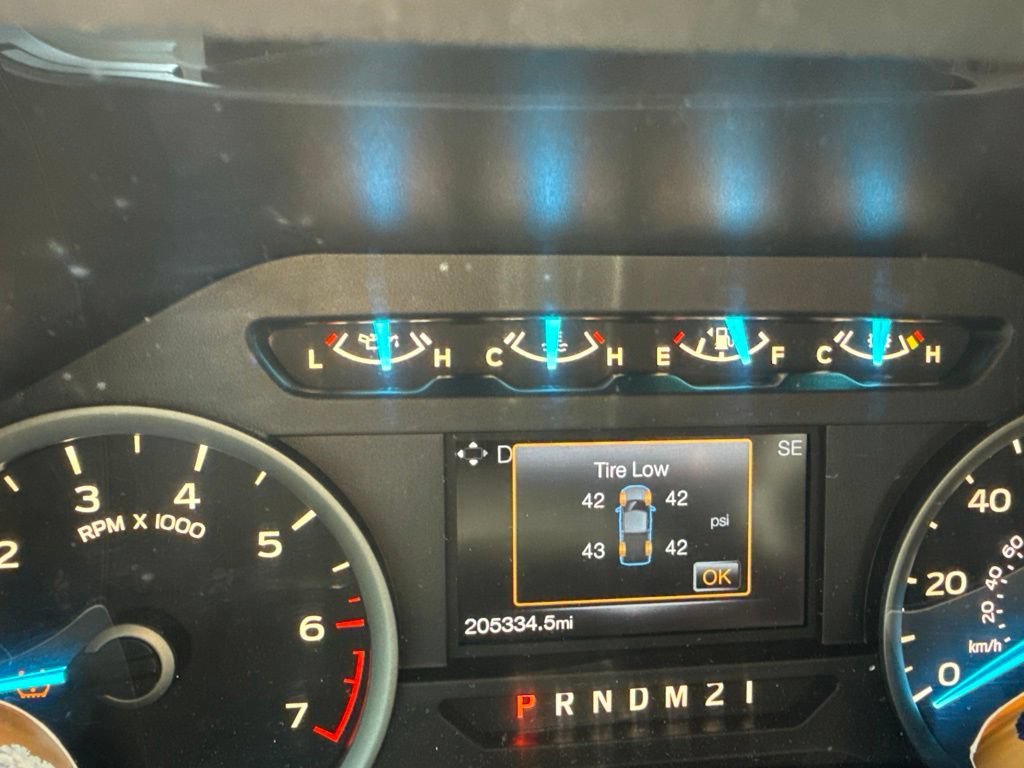 Used 2017 Magnetic Ford XLT image 1