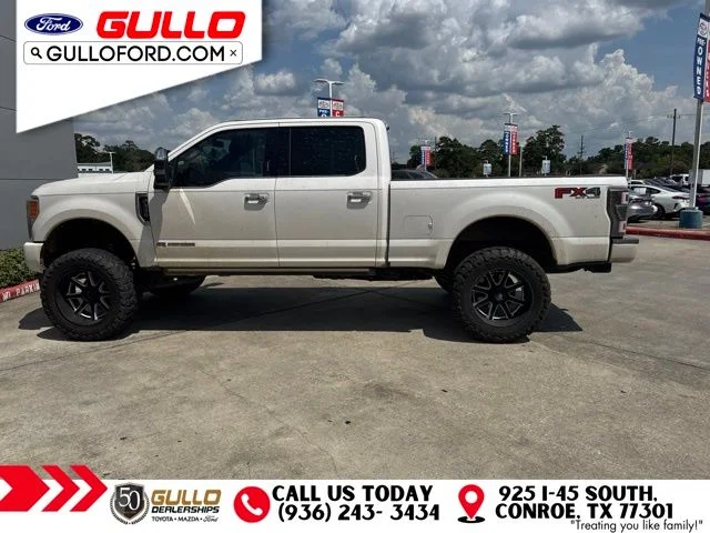 Used 2017 White Platinum Clearcoat Metallic Ford Platinum image 2