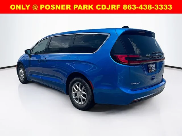 New 2027 Hydro Blue Pearl-Coat Exterior Paint Chrysler  image 7