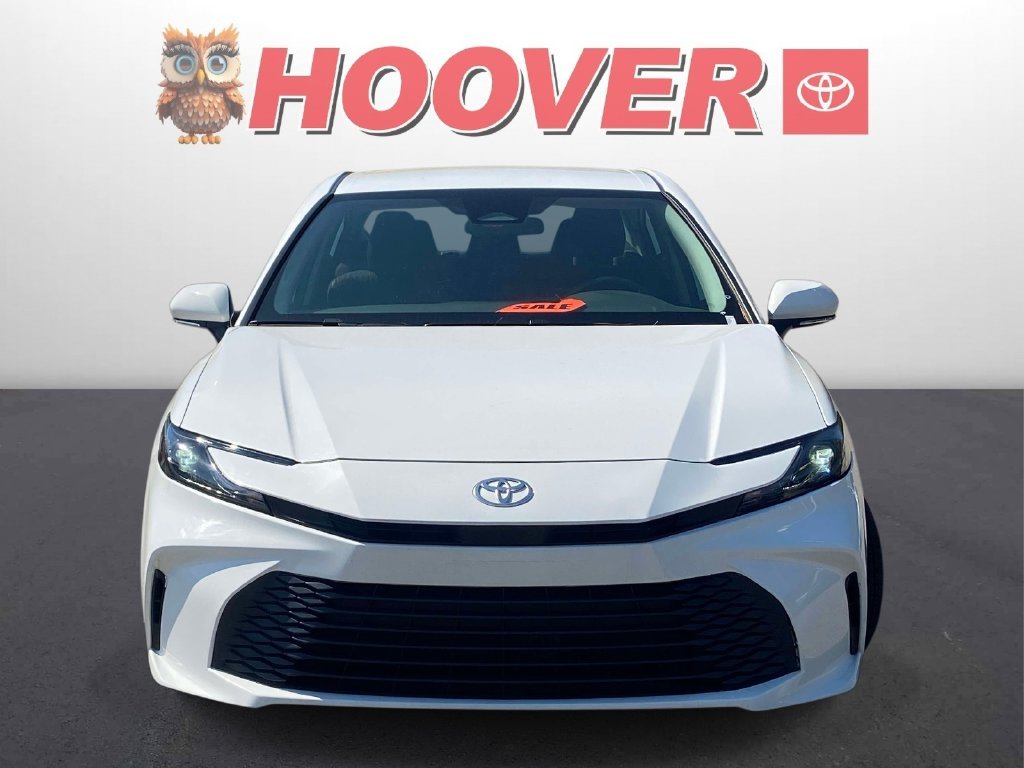 2025 Toyota Camry LE - Photo 6