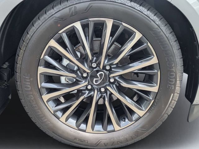 Used 2026 Black INFINITI AUTOGRAPH image 11