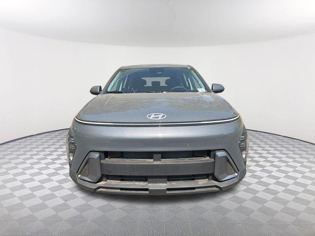 New 2026 Gray Hyundai SE FWD image 2
