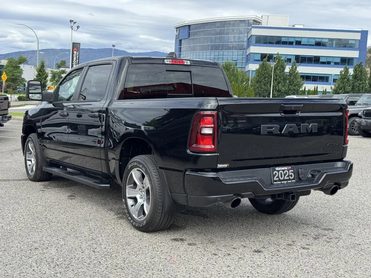 New 2025 Black RAM Tradesman C/c 4x4 image 8