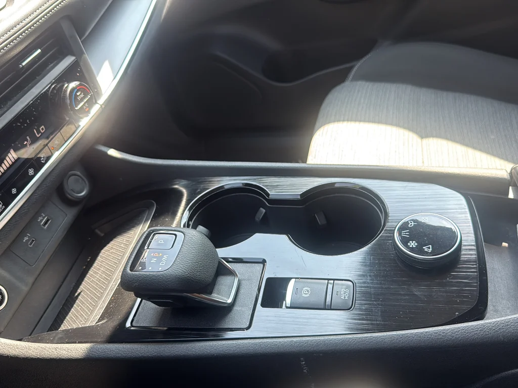 Used 2023 Silver Nissan SV image 21