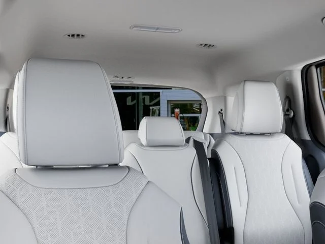 2026 Kia Carnival EX - Photo 27