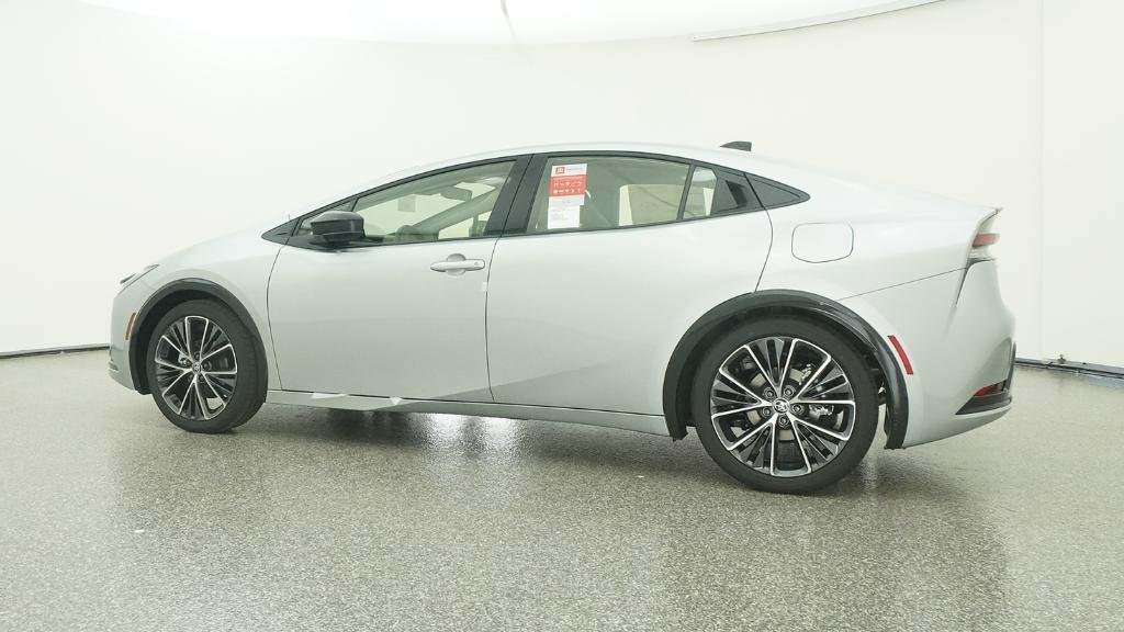 New 2026 Cutting Edge Toyota XLE image 3